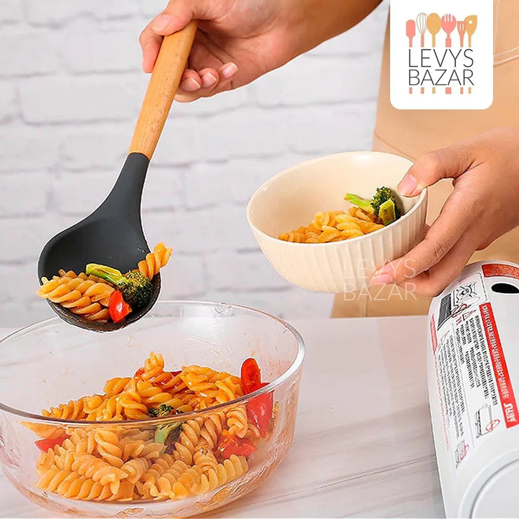 Set x12 Utensilios de Cocina Mango de Madera y Punta de Silicona