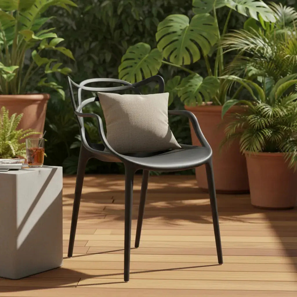 Silla Allegra Apilable de Polipropileno Apta Exterior Negro