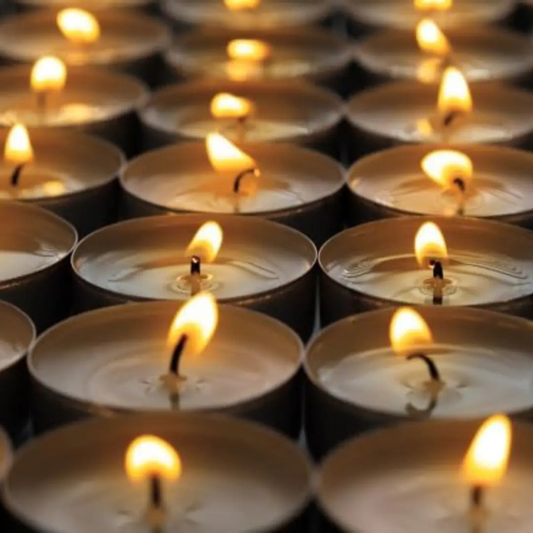 Pack x100 Velas de Noche con 100 Chapitas Portavelas